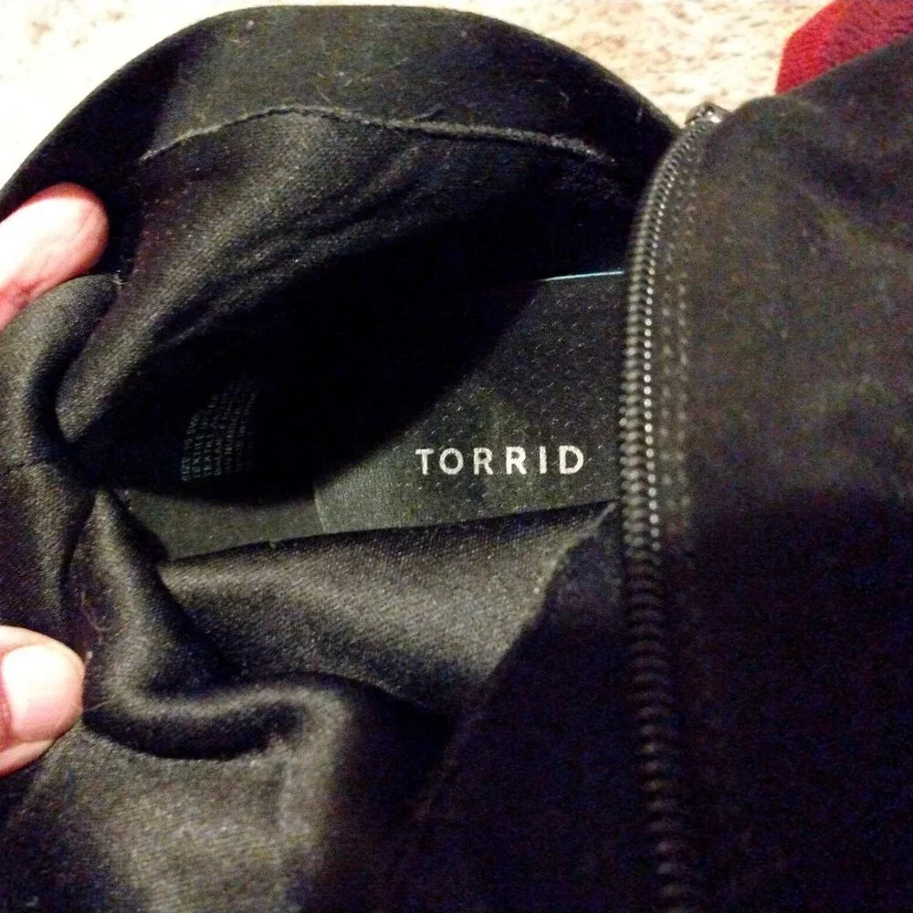 Torrid Black Lace Up Tall Boots 10.5WW Cozycore Streetwear Chunky Heel Combat - Picture 10 of 11